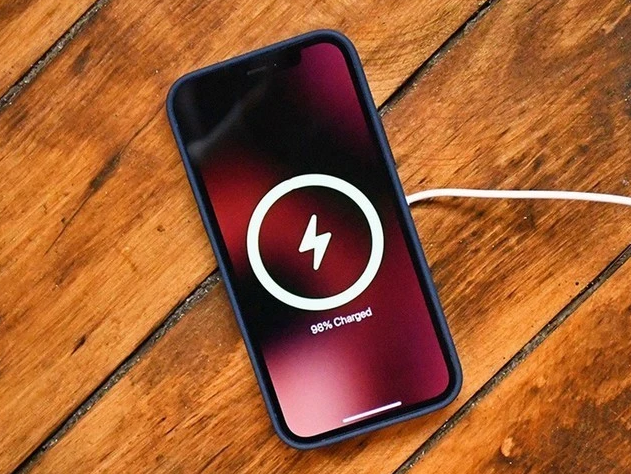 改则苹果手机维修分享iPhone 12可以随便充电吗 